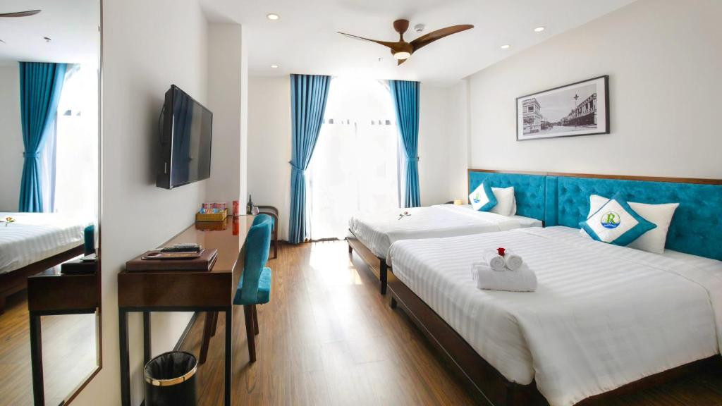Ritzy Boutique 4*