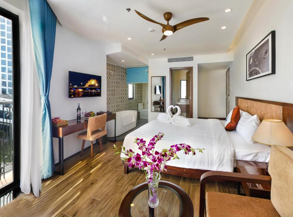 Ritzy Boutique 4*