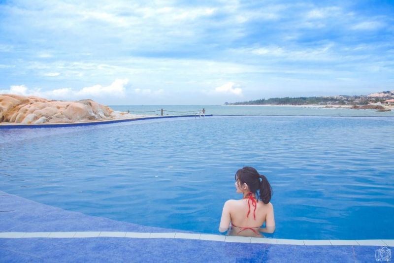 Rock Water Bay Resort 3*