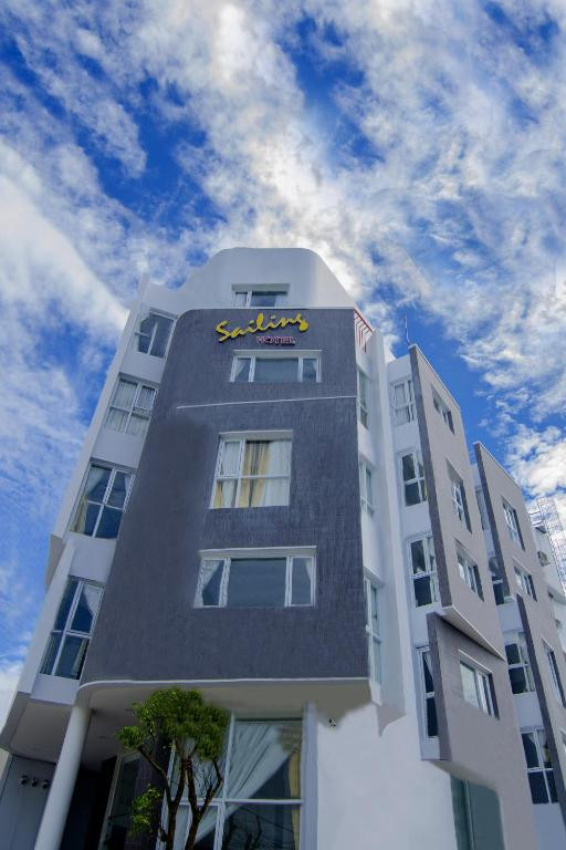 Sailing Hotel 2*
