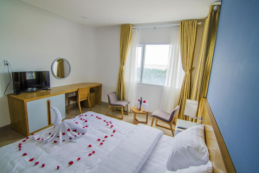 Sailing Hotel 2*