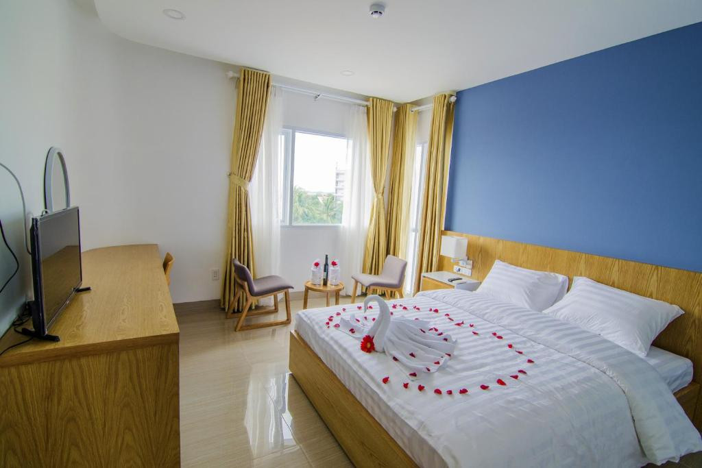 Sailing Hotel 2*