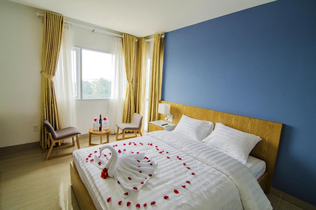 Sailing Hotel 2*