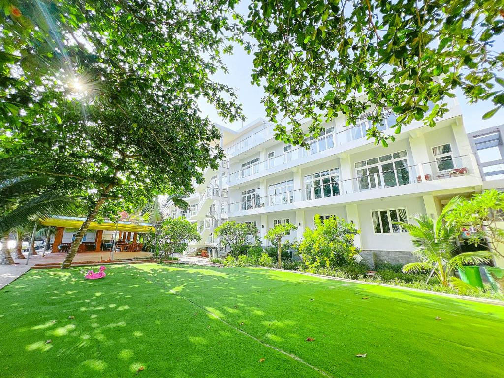 Sand Beach Resort 3*