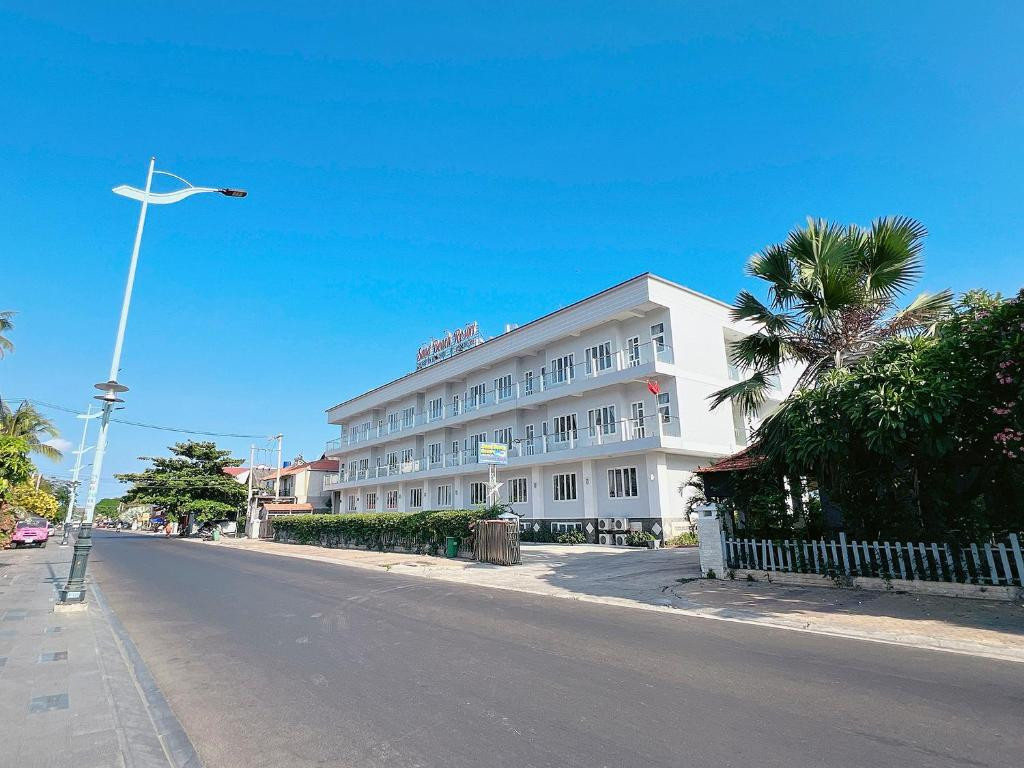 Sand Beach Resort 3*