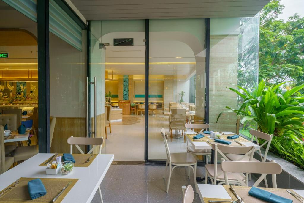 Seaesta Nha Trang (Ex. Sen Viet Premium) 4*