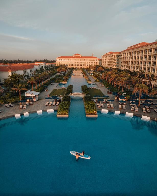 Sheraton Grand Danang Resort 5*