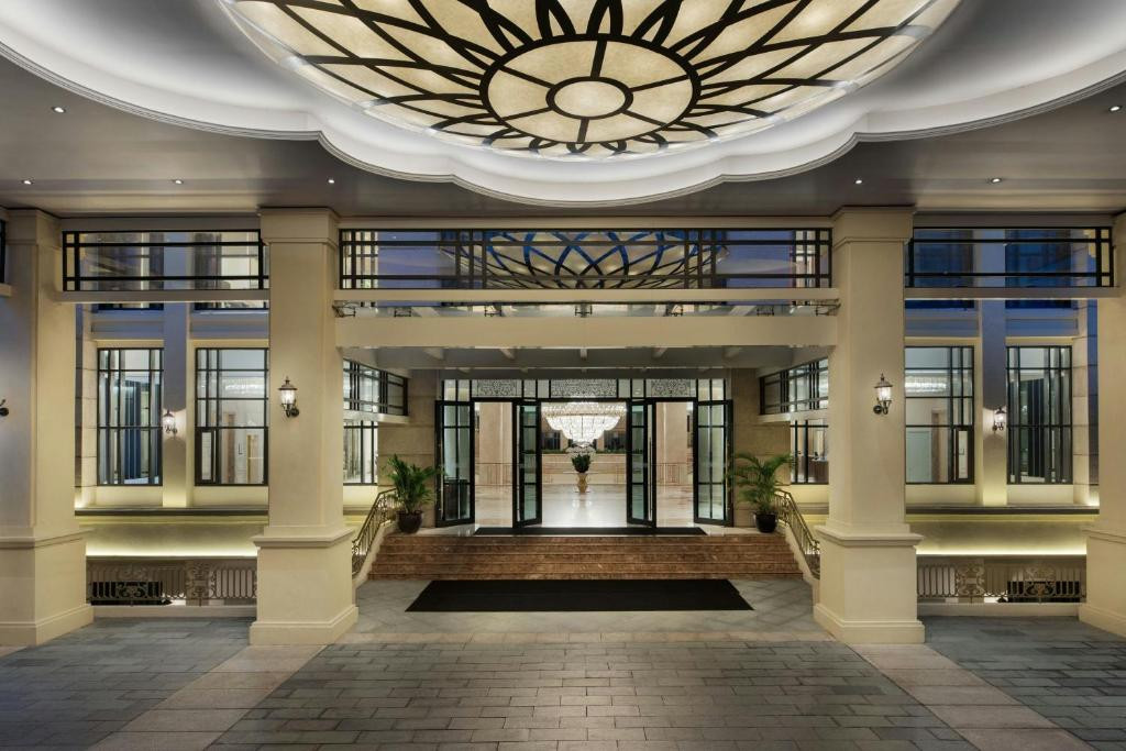 Sheraton Grand Danang Resort 5*
