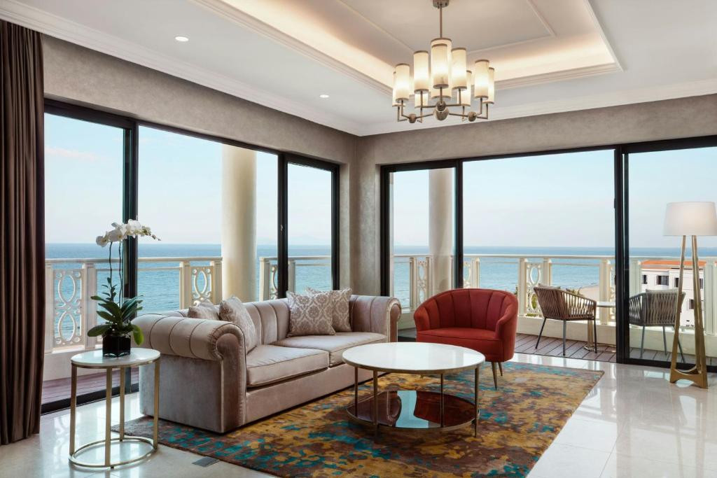 Sheraton Grand Danang Resort 5*
