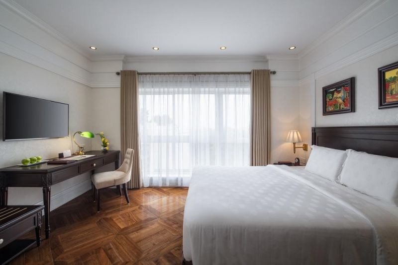 Silk Path Boutique 4*