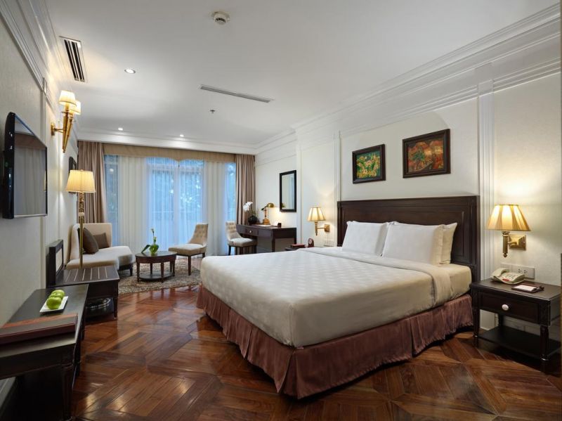 Silk Path Boutique 4*