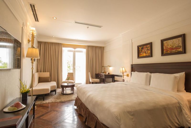 Silk Path Boutique 4*