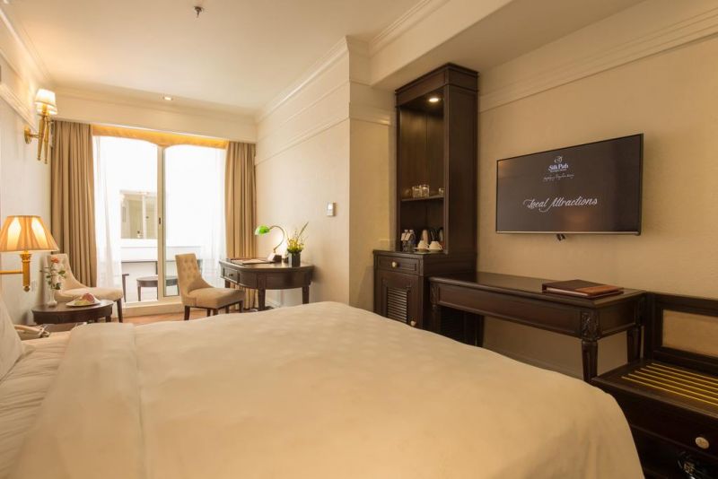 Silk Path Boutique 4*
