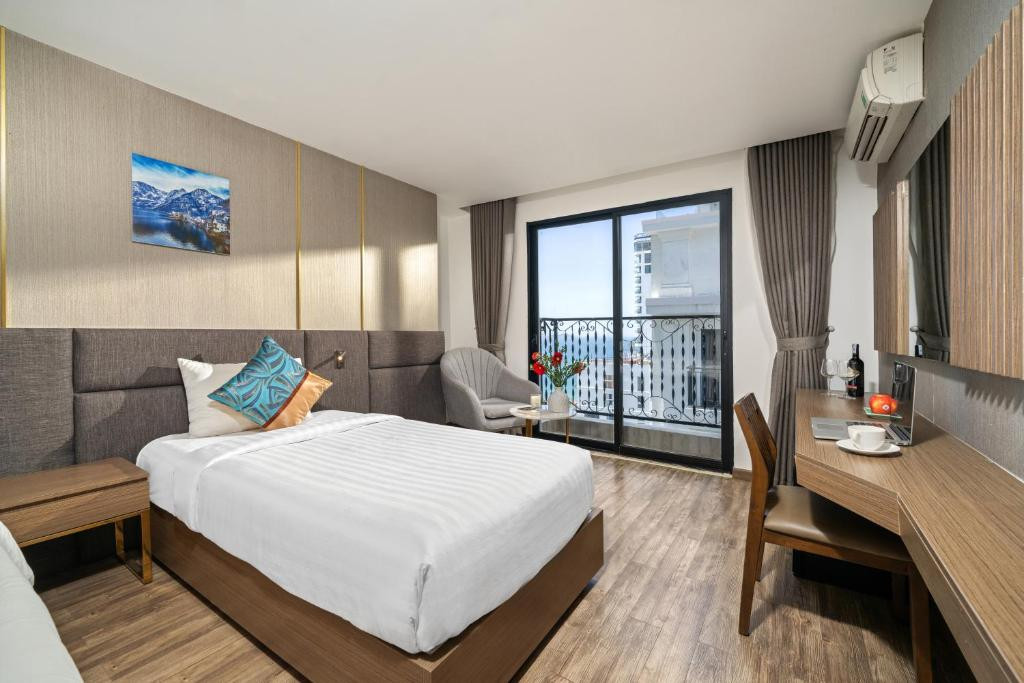 Sochi Hotel Nha Trang 4*