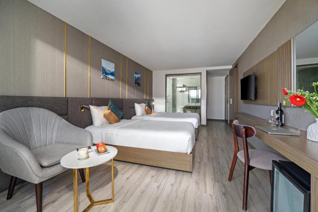 Sochi Hotel Nha Trang 4*