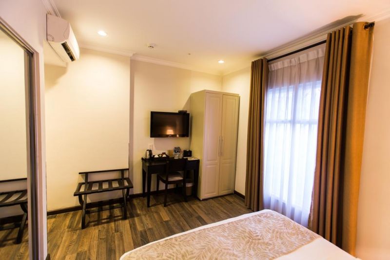 The Alcove Library 3*