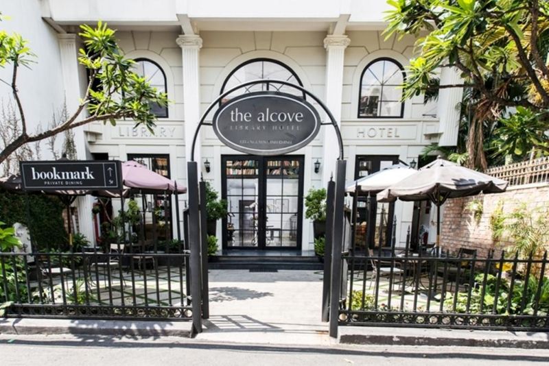 The Alcove Library 3*
