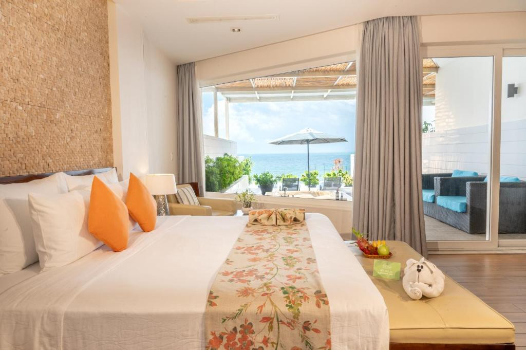 The Cliff Resort & Residence 4*