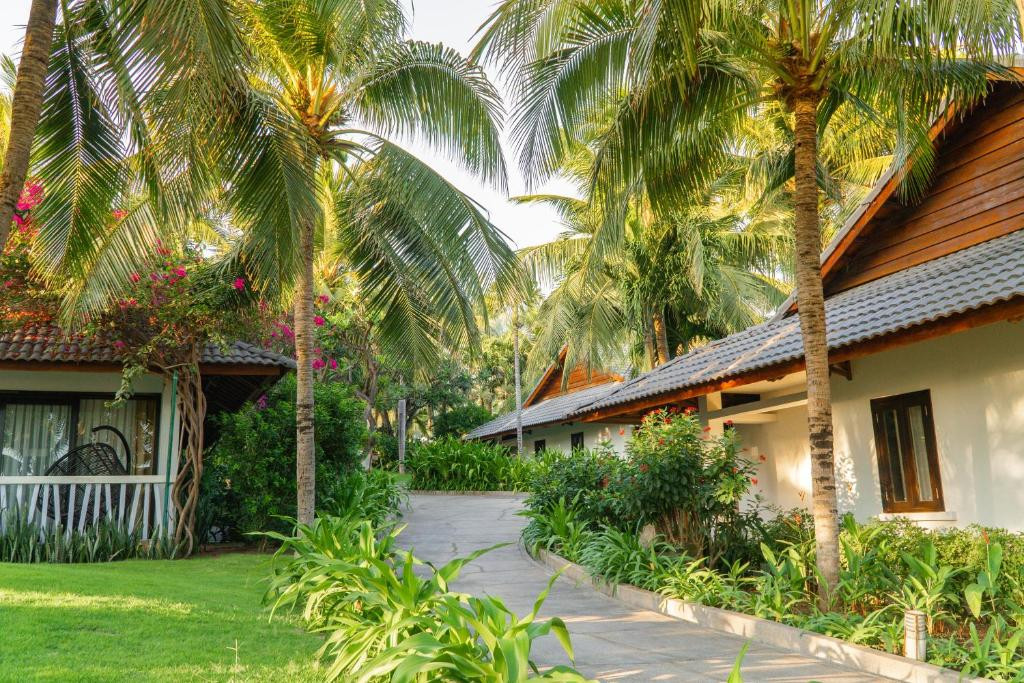 The Cliff Resort & Residence 4*