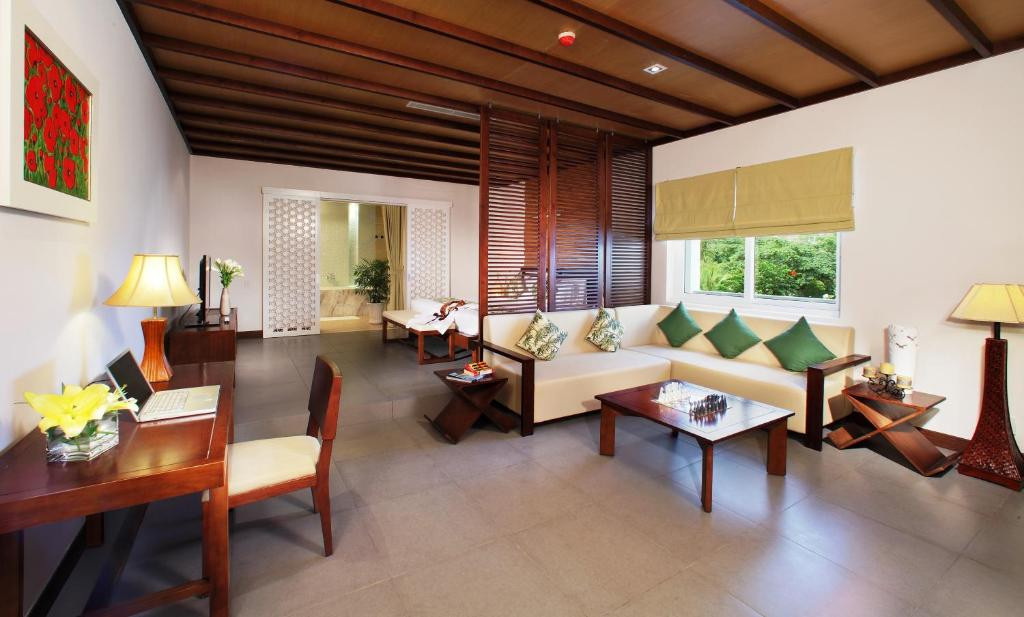 The Cliff Resort & Residence 4*