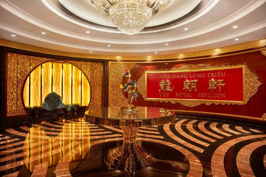 The Reverie Saigon Hotel 5*