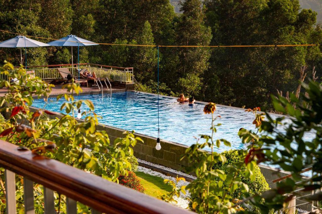 Tom Hill Boutique Resort & Spa 3*