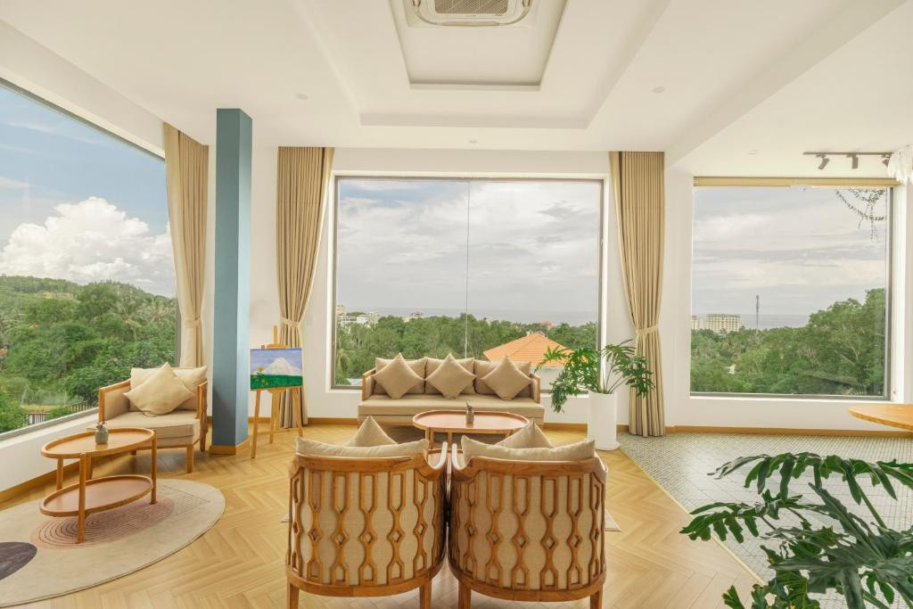 Tom Hill Boutique Resort & Spa 3*
