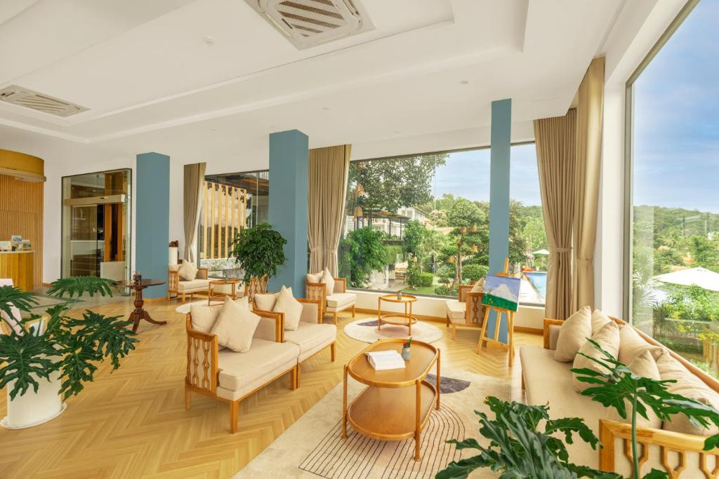 Tom Hill Boutique Resort & Spa 3*