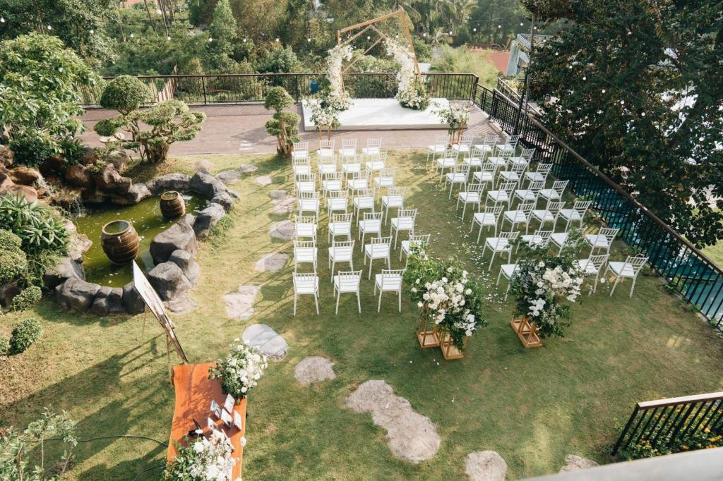 Tom Hill Boutique Resort & Spa 3*