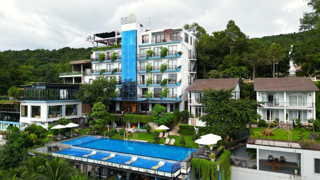 Tom Hill Boutique Resort & Spa 3*