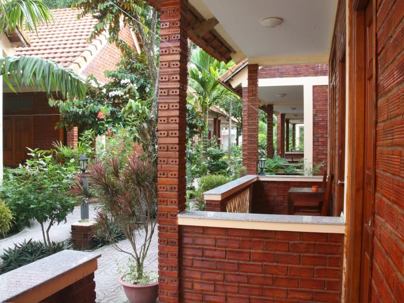 Truong Linh Phu Quoc Resort 2*