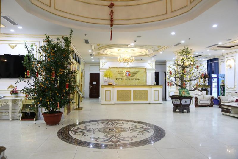 Tuyet Son Hotel 4*