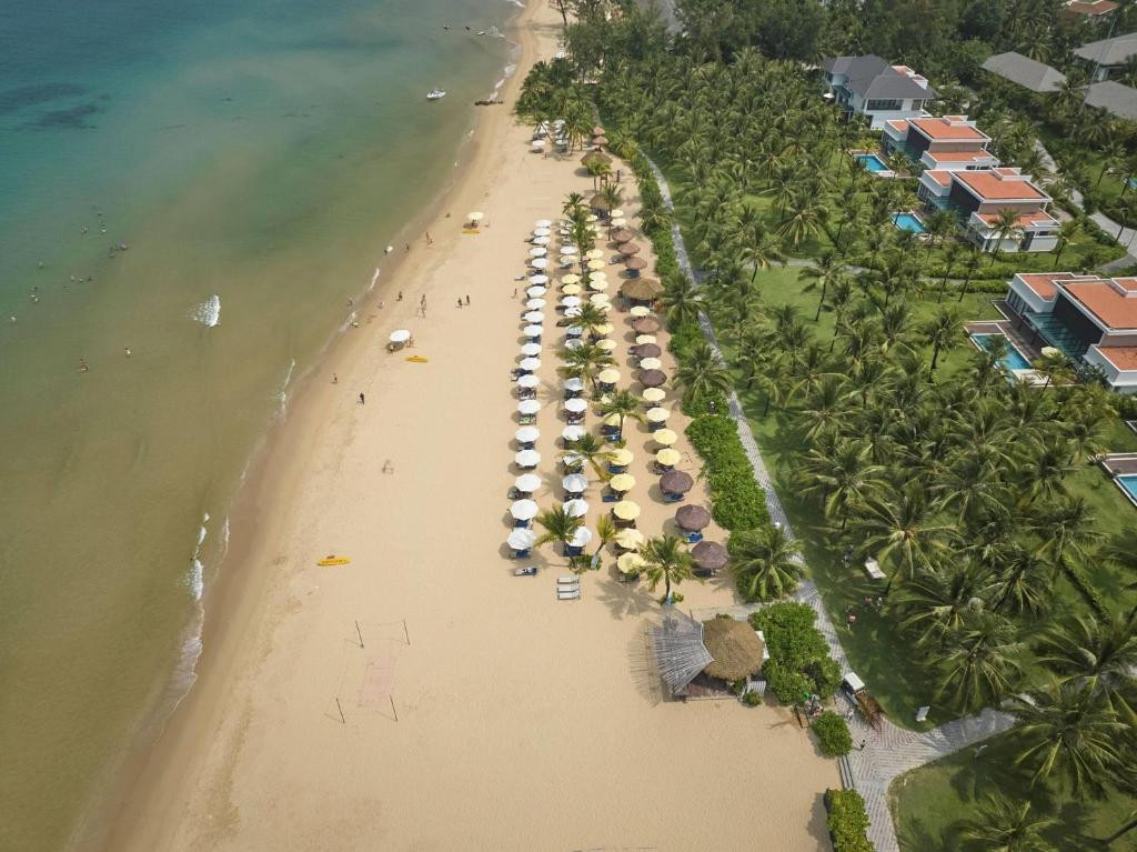 Wyndham Grand Phu Quoc (Ex. Vinoasis Phu Quoc Resort) 5*