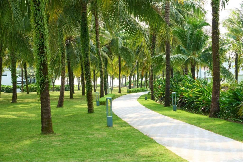Wyndham Grand Phu Quoc (Ex. Vinoasis Phu Quoc Resort) 5*