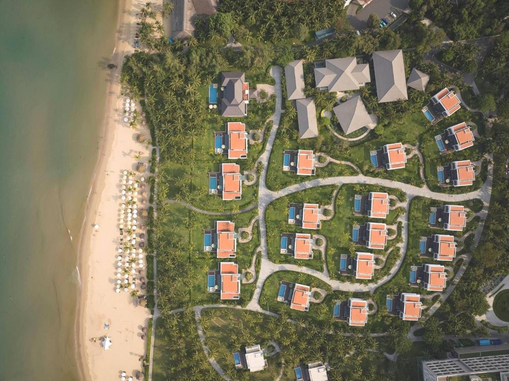 Wyndham Grand Phu Quoc (Ex. Vinoasis Phu Quoc Resort) 5*