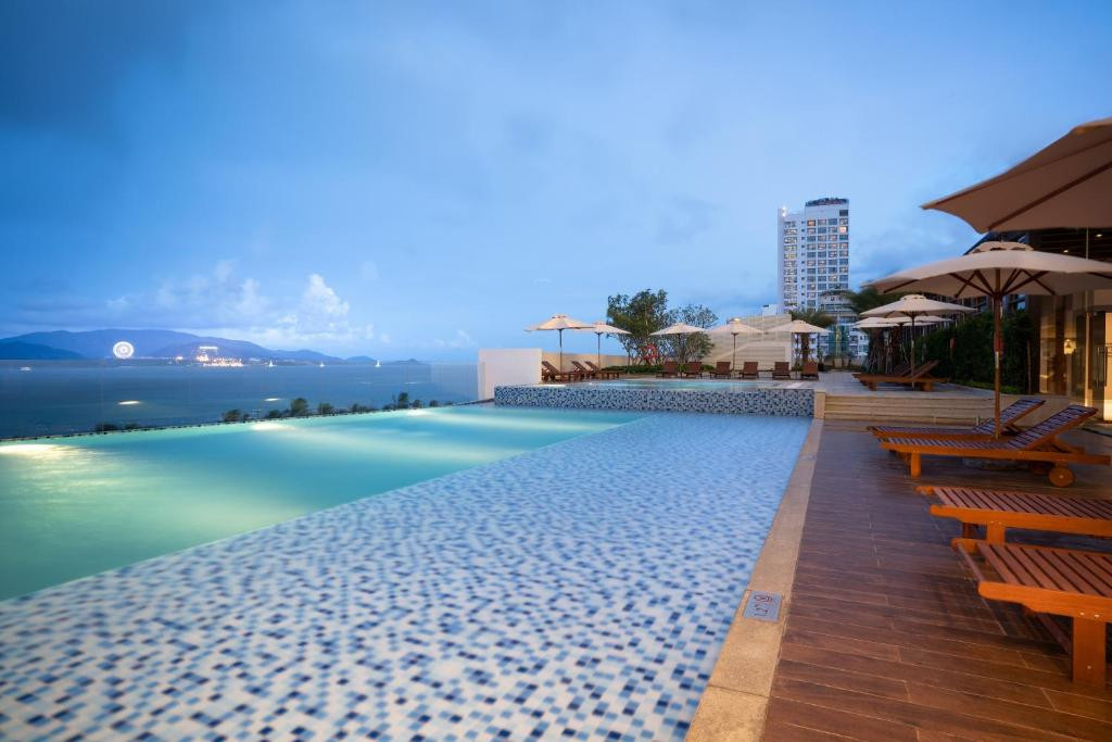 Vinpearl Beachfront Nha Trang 5*