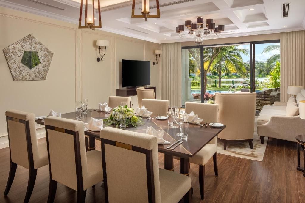 Melia Vinpearl Cam Ranh Beach Resort (Ex. Vinpearl Resort & Spa Long Beach Nha Trang) 5*
