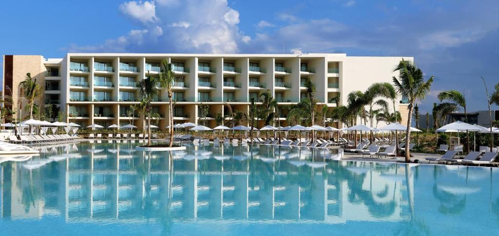 Grand Palladium Costa Mujeres Resort & Spa 5*