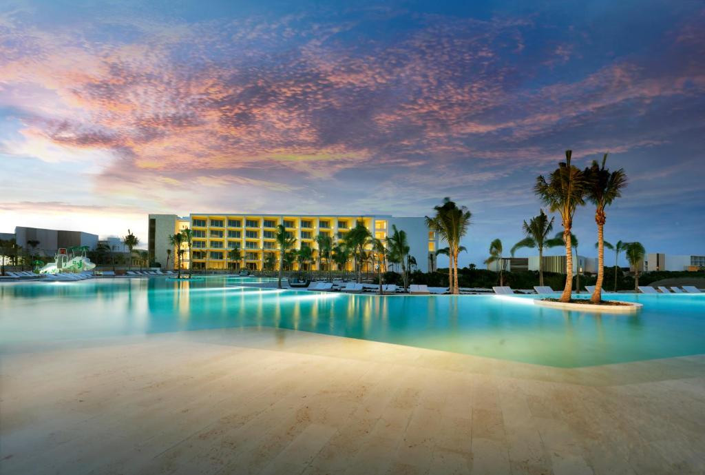 Grand Palladium Costa Mujeres Resort & Spa 5*