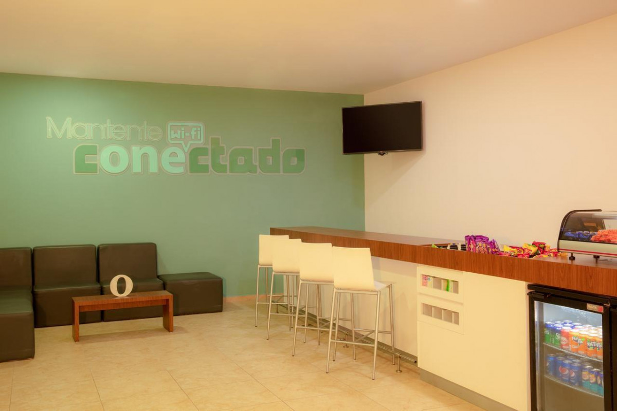 One Cancun Centro 3*