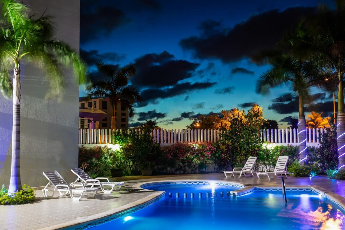 One Cancun Centro 3*
