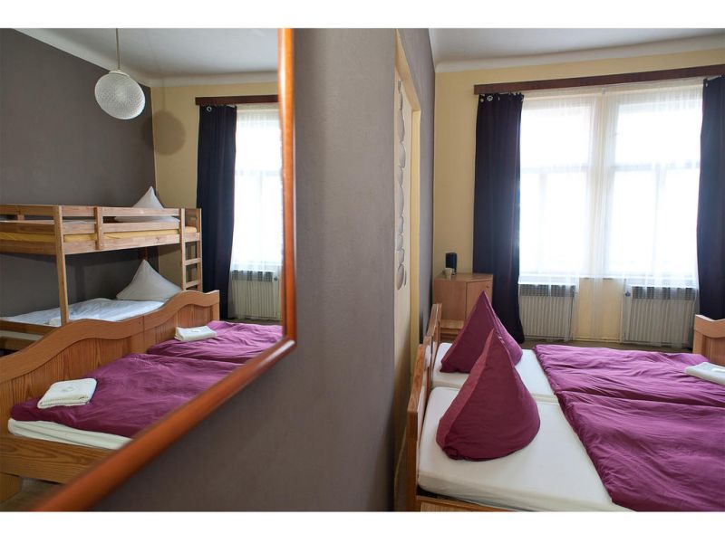Chili Hostel 1*