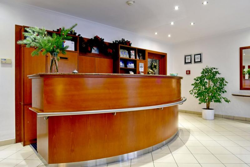 Coronet  4*