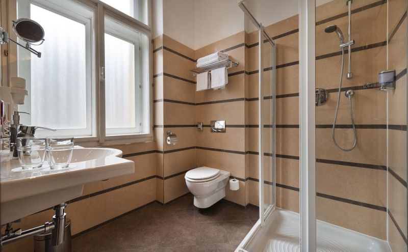 Ea Hotel Downtown 4*