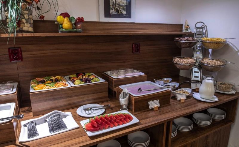Ea Hotel Downtown 4*