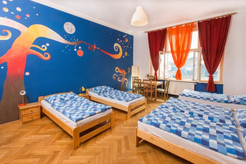 Hostel Downtown 3*