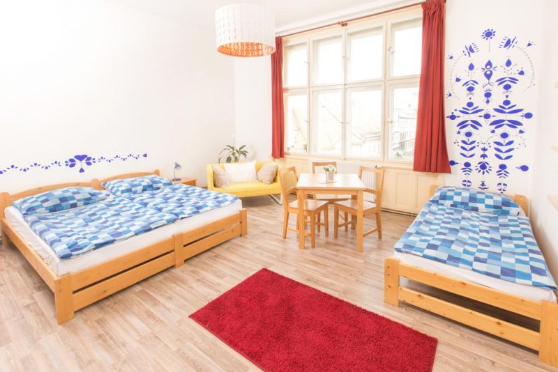 Hostel Downtown 3*