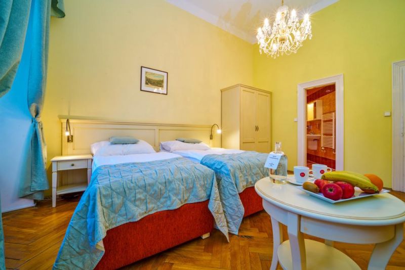 Josephine Old Town Square Hotel 4*