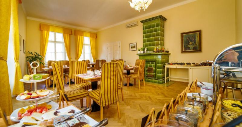 Josephine Old Town Square Hotel 4*