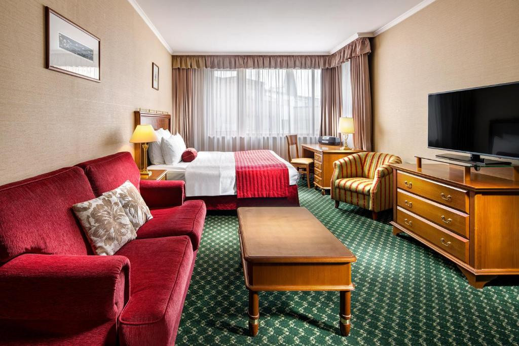 Mamaison Residence Downtown (Ex. Marriott Executive Apartments) 5*